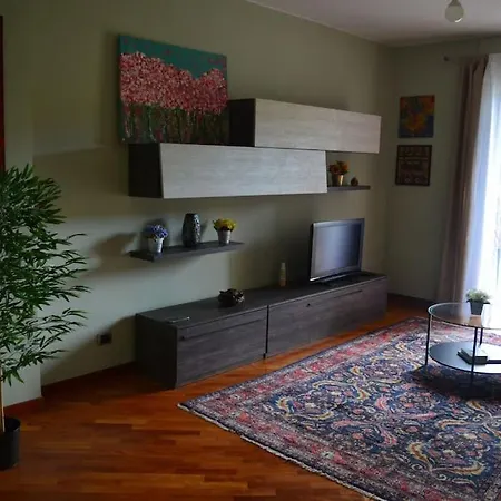 Gloria House Apartmán *